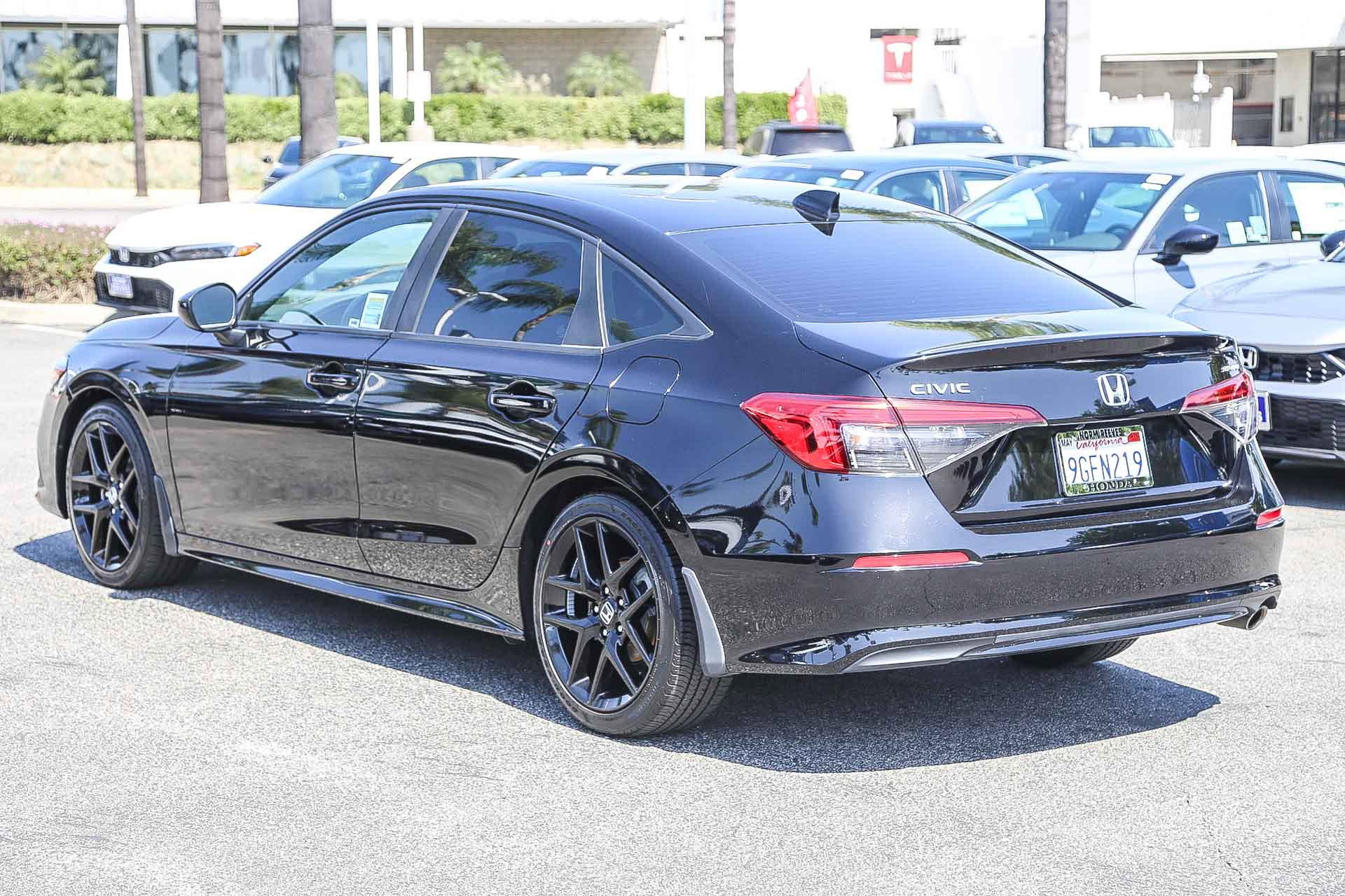 Used 2023 Honda Civic Sport image 7
