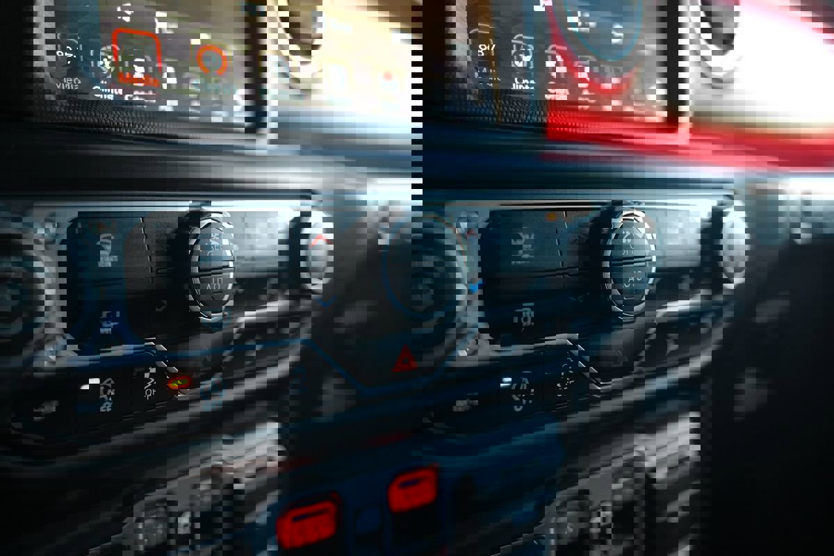 Used 2020 Jeep Wrangler Unlimited Rubicon image 26