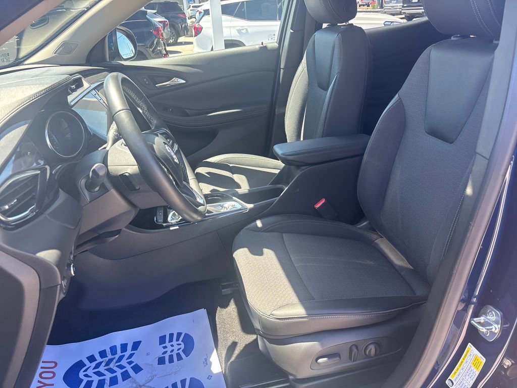 Used 2023 Buick Encore GX Preferred w/ Cold Weather Comfort Package FWD image 14