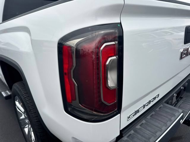 Used 2018 GMC Sierra 1500 SLT AWD/4WD image 22