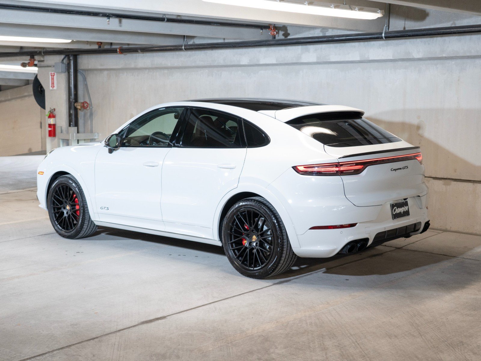 Certified 2023 Porsche Cayenne GTS AWD/4WD image 3