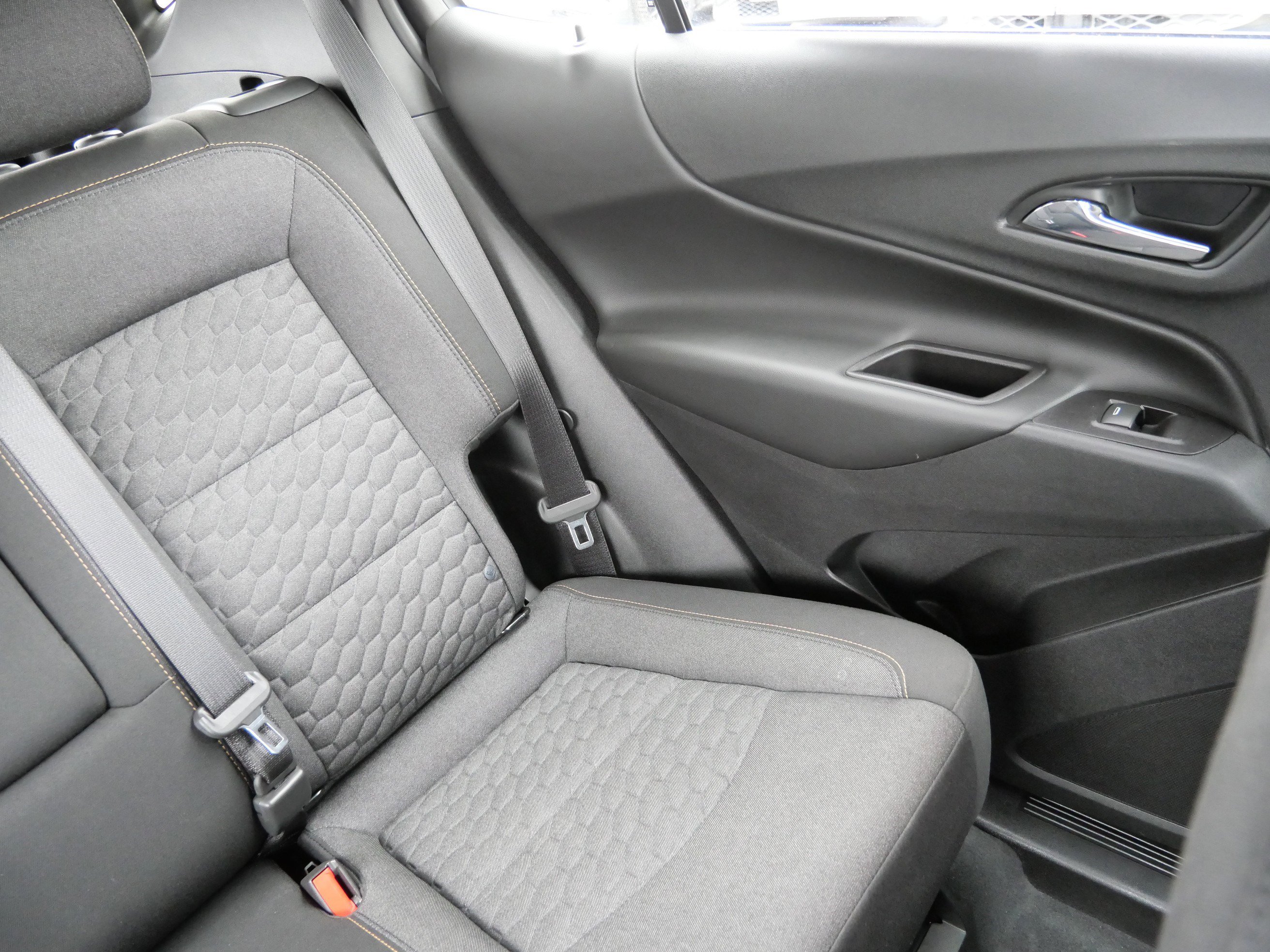 Used 2018 Chevrolet Equinox LT AWD/4WD image 13