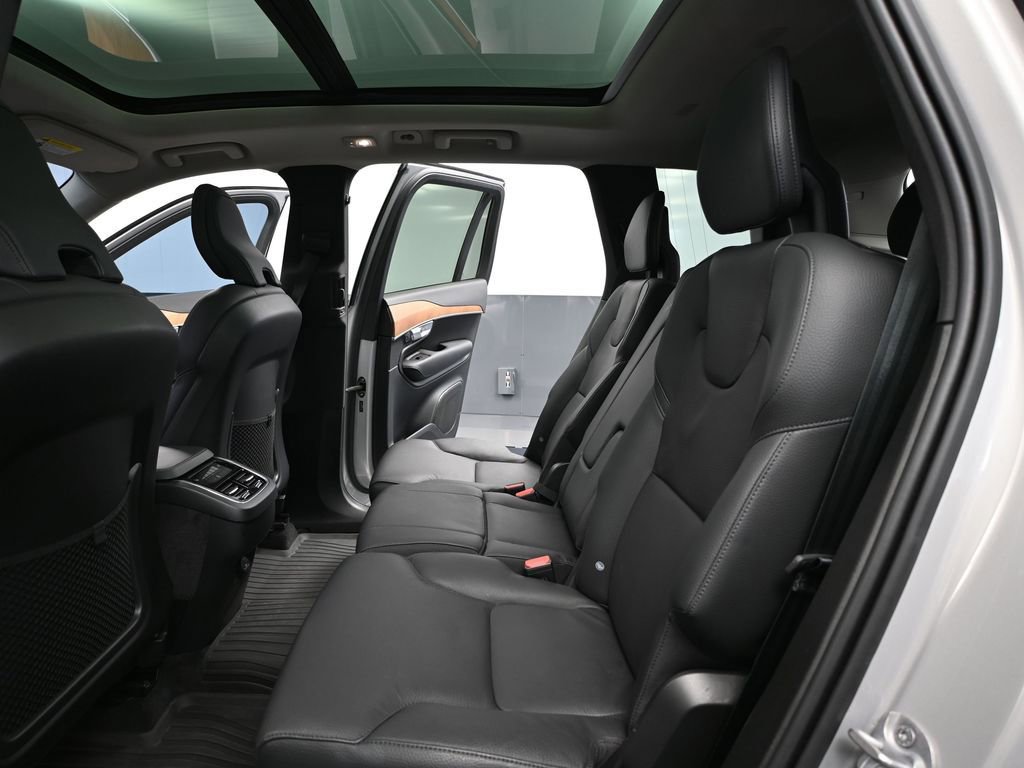 Used 2024 Volvo XC90 B5 Plus image 41