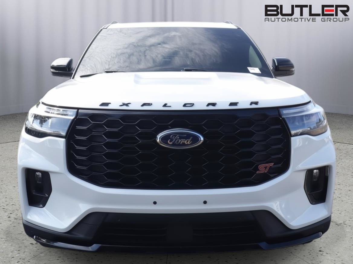 Used 2025 Ford Explorer ST w/ Sun And Sound Package AWD/4WD image 2