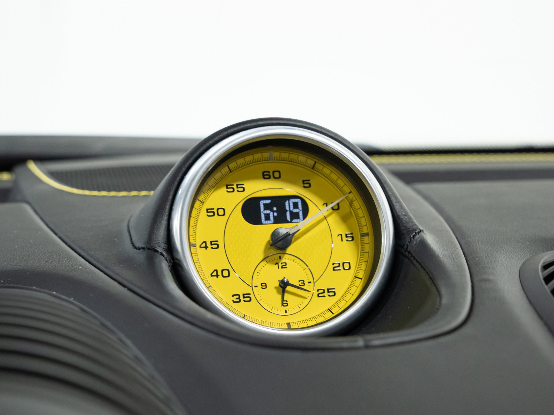Used 2022 Porsche 718 Boxster Spyder RWD image 56