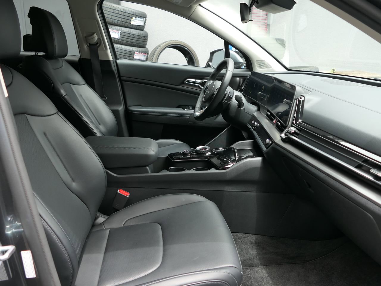 Used 2023 Kia Sportage EX AWD/4WD image 26