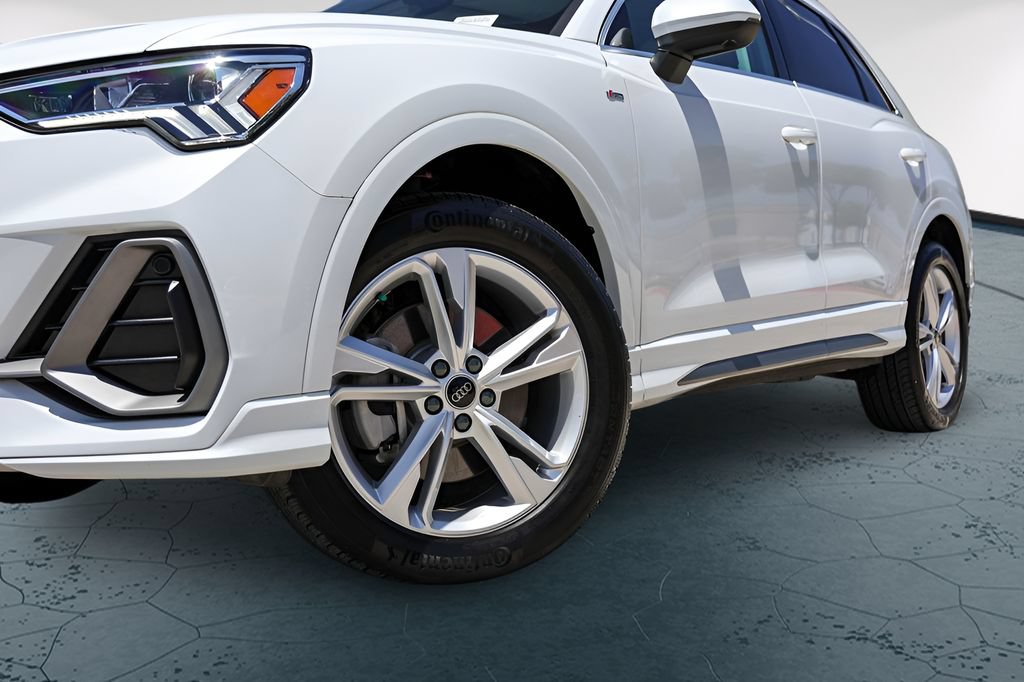 Used 2023 Audi Q3 2.0T Premium Plus AWD/4WD image 4