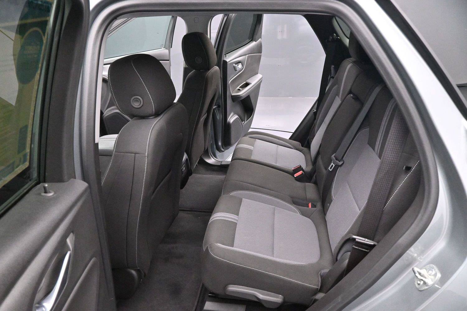 Used 2025 Chevrolet Blazer LT AWD/4WD image 30