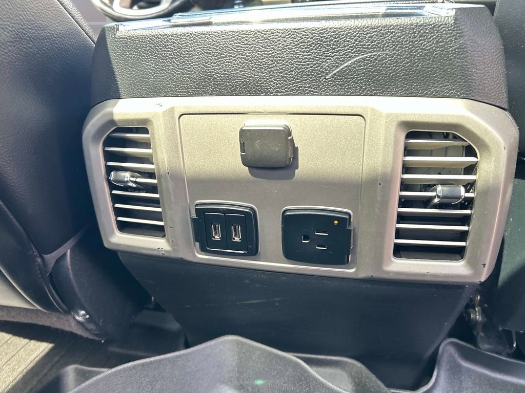 Used 2017 Ford F250 Lariat w/ Lariat Ultimate Package AWD/4WD image 20