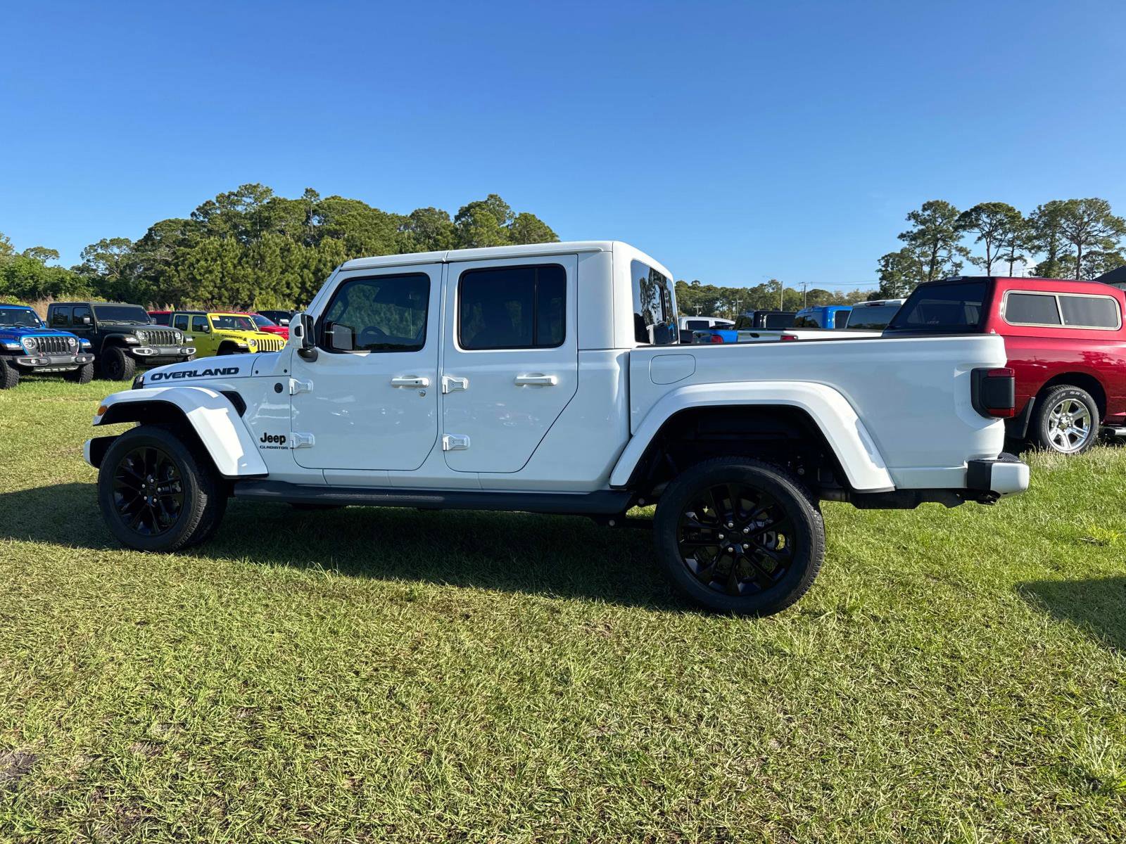 Certified 2021 Jeep Gladiator Overland image 5