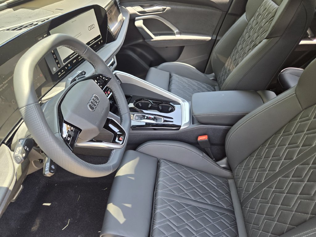 New 2026 Audi SQ5 Prestige AWD/4WD image 16