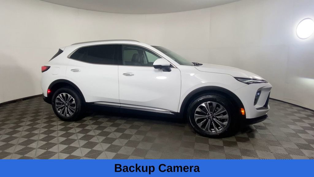 Certified 2025 Buick Envision Preferred image 3