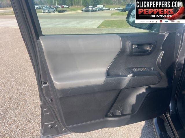 Used 2023 Toyota Tacoma SR w/ SR Convenience Package image 9