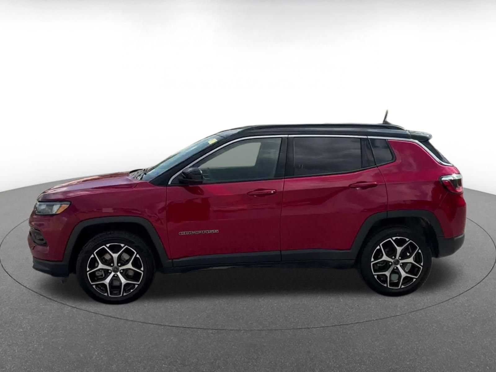 Used 2025 Jeep Compass Limited AWD/4WD image 8