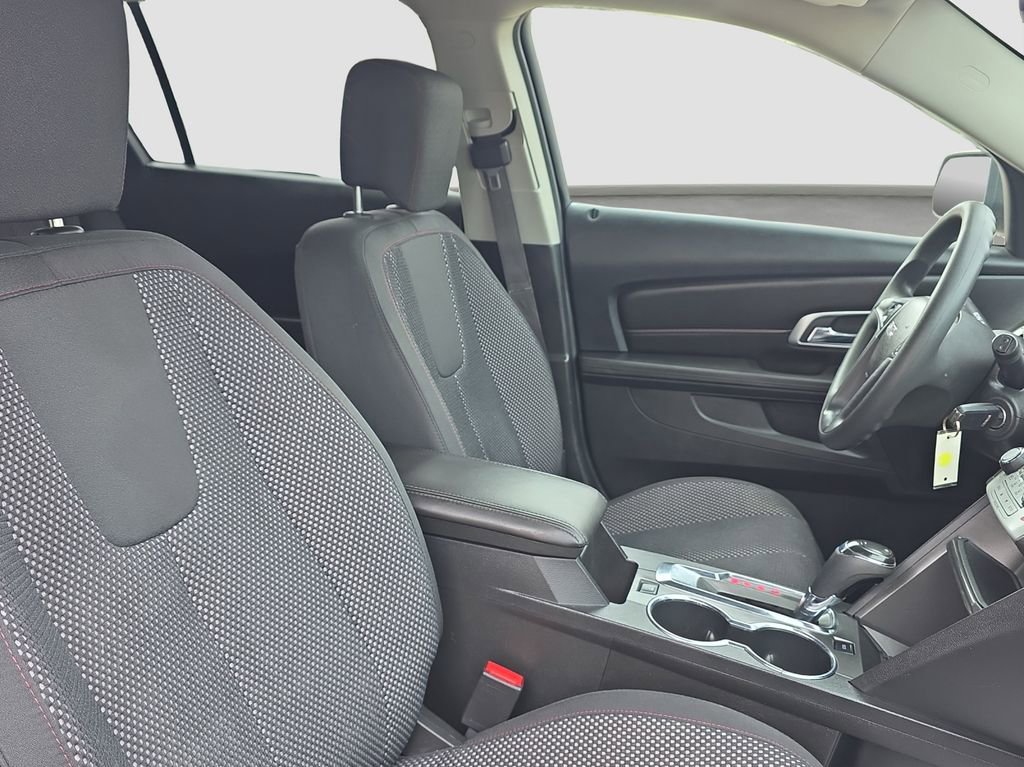 Used 2017 GMC Terrain SLE image 19