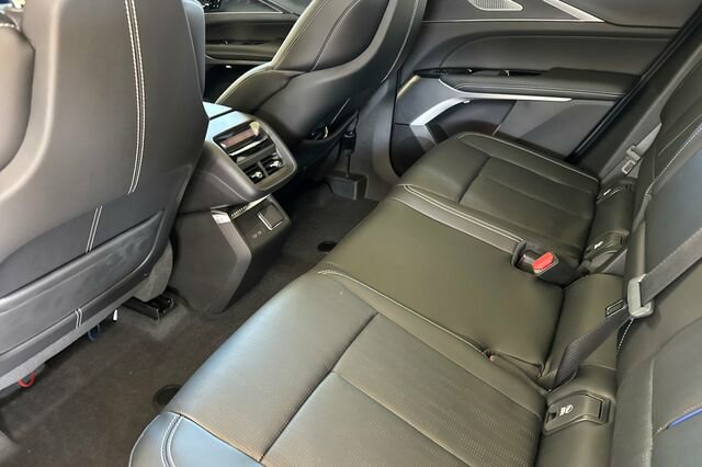 New 2026 Cadillac Lyriq V image 12