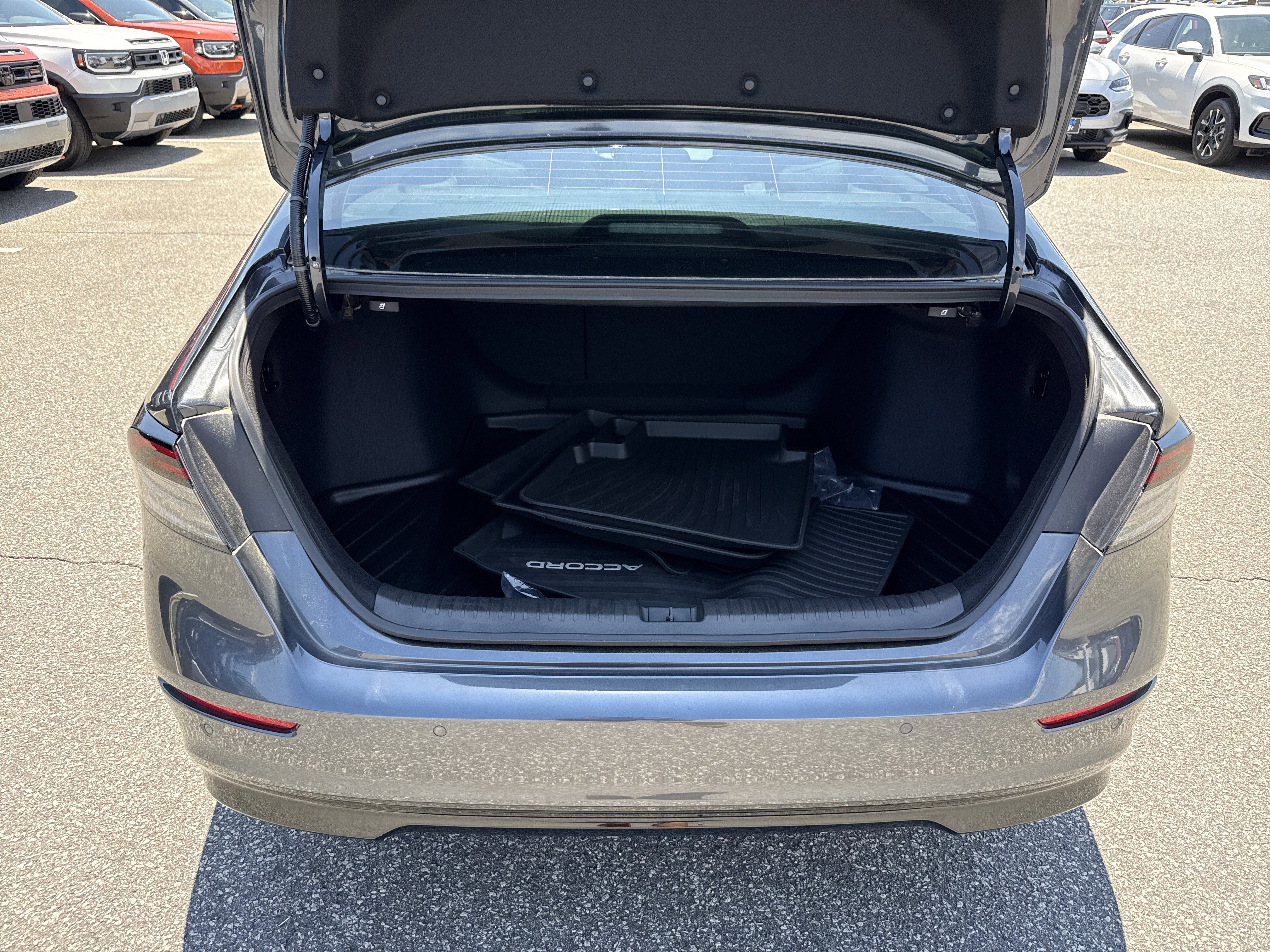 Certified 2025 Honda Accord EX-L image 32