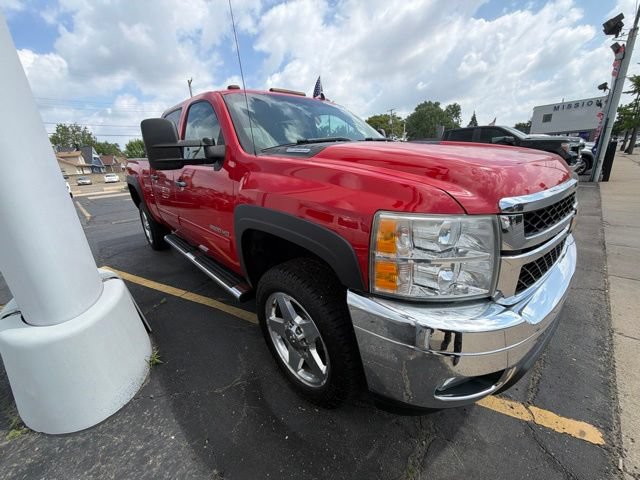 Used 2014 Chevrolet Silverado 2500 LT w/ Interior Plus Package AWD/4WD image 5