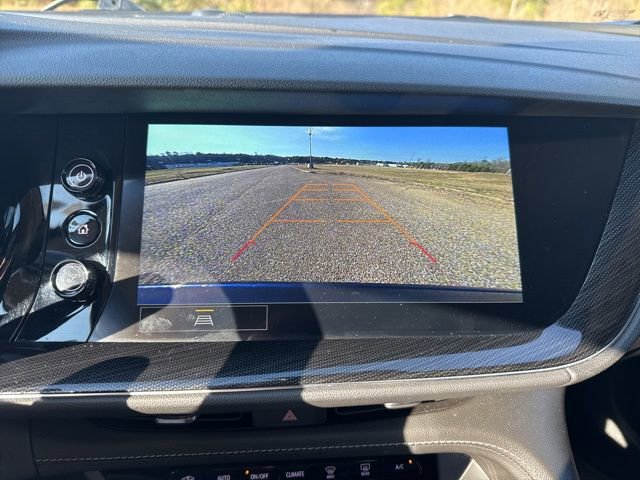 Used 2023 Buick Envision Essence image 22