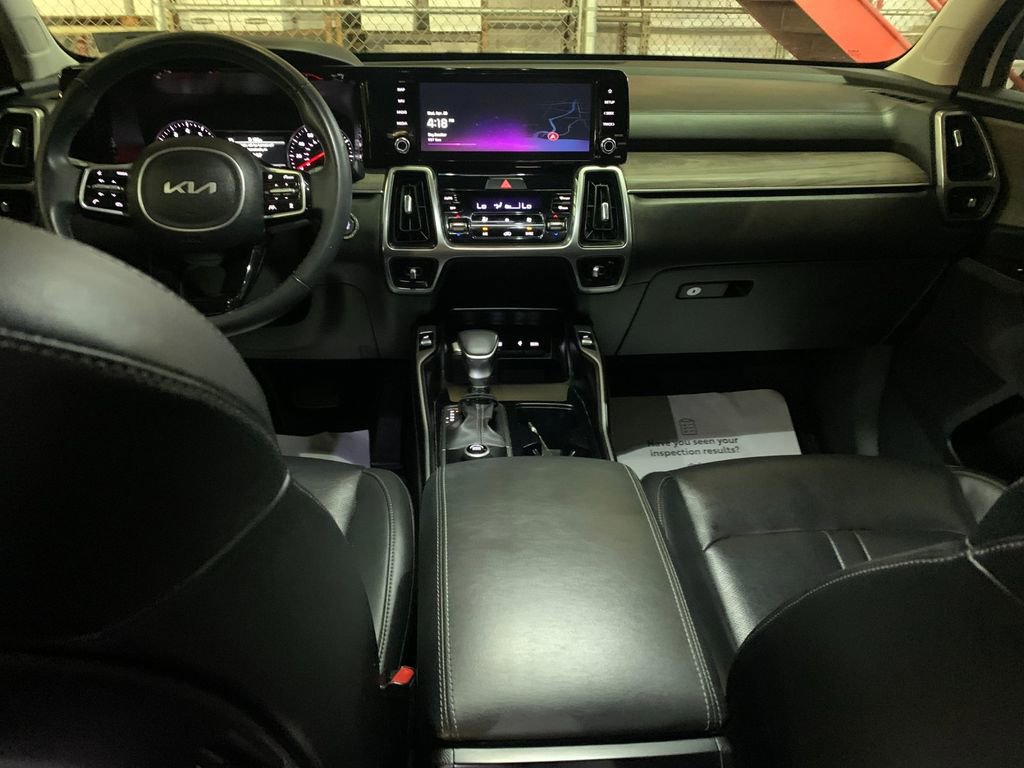 Used 2023 Kia Sorento EX w/ Panoramic Sunroof Package FWD image 16
