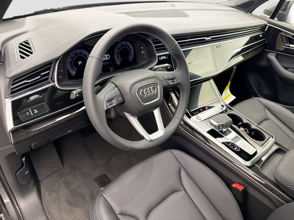 Used 2026 Audi Q7 3.0T Premium Plus w/ Premium Plus Package AWD/4WD image 9