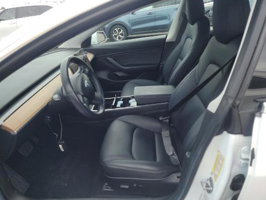 Used 2018 Tesla Model 3 Long Range image 4