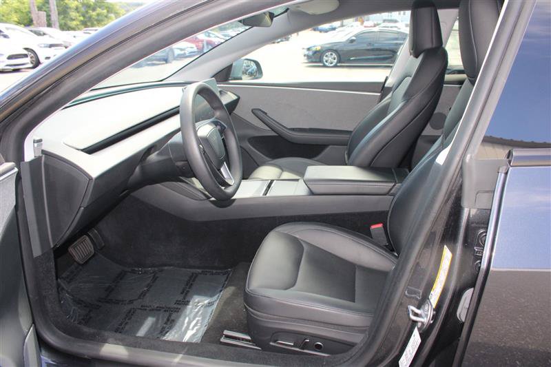 Used 2025 Tesla Model 3 Long Range RWD image 9