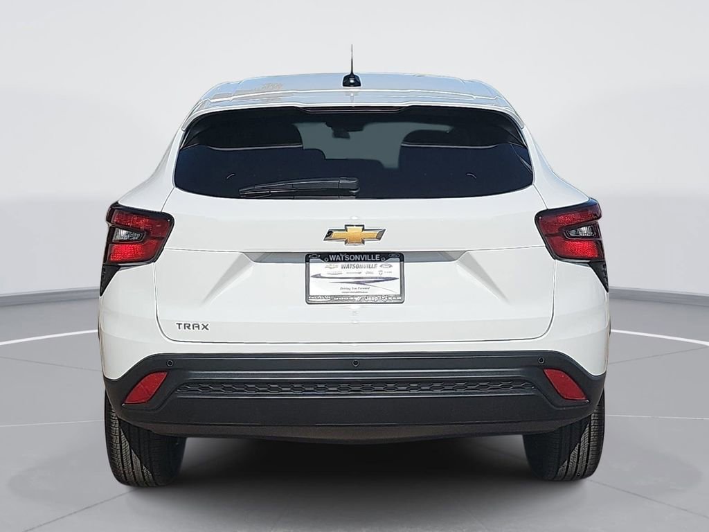 New 2026 Chevrolet Trax LS w/ Driver Confidence Package FWD image 4