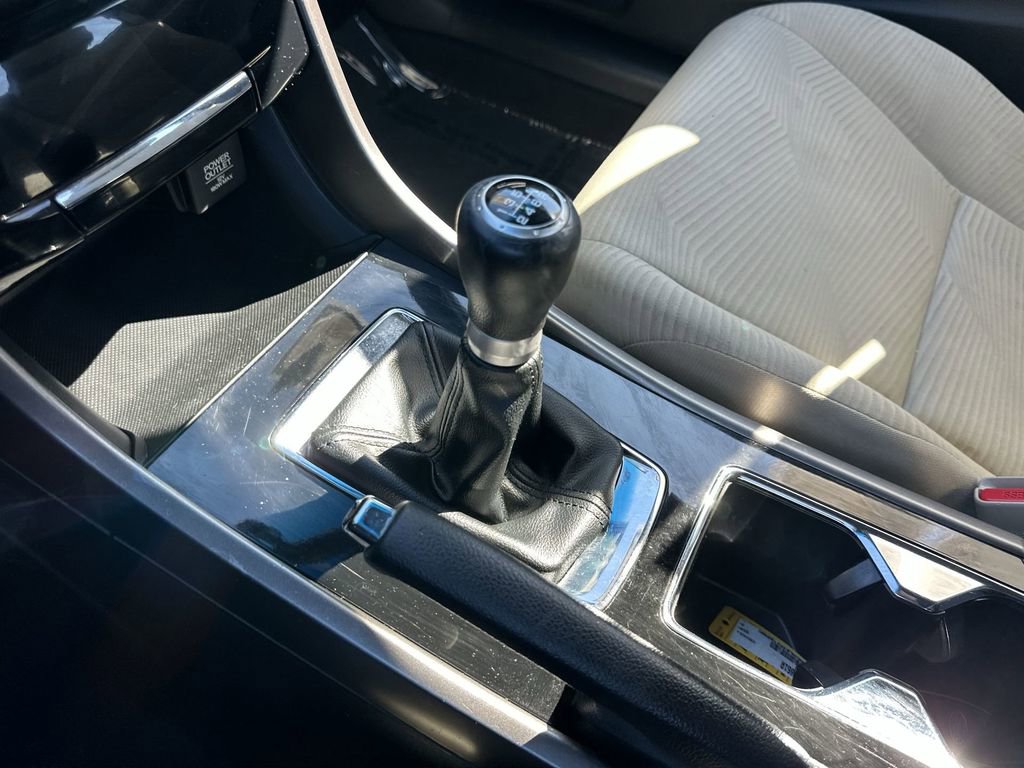 Used 2017 Honda Accord LX-S image 28