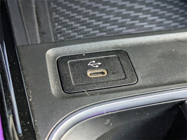 Used 2025 Mercedes-Benz GLB 250 image 17