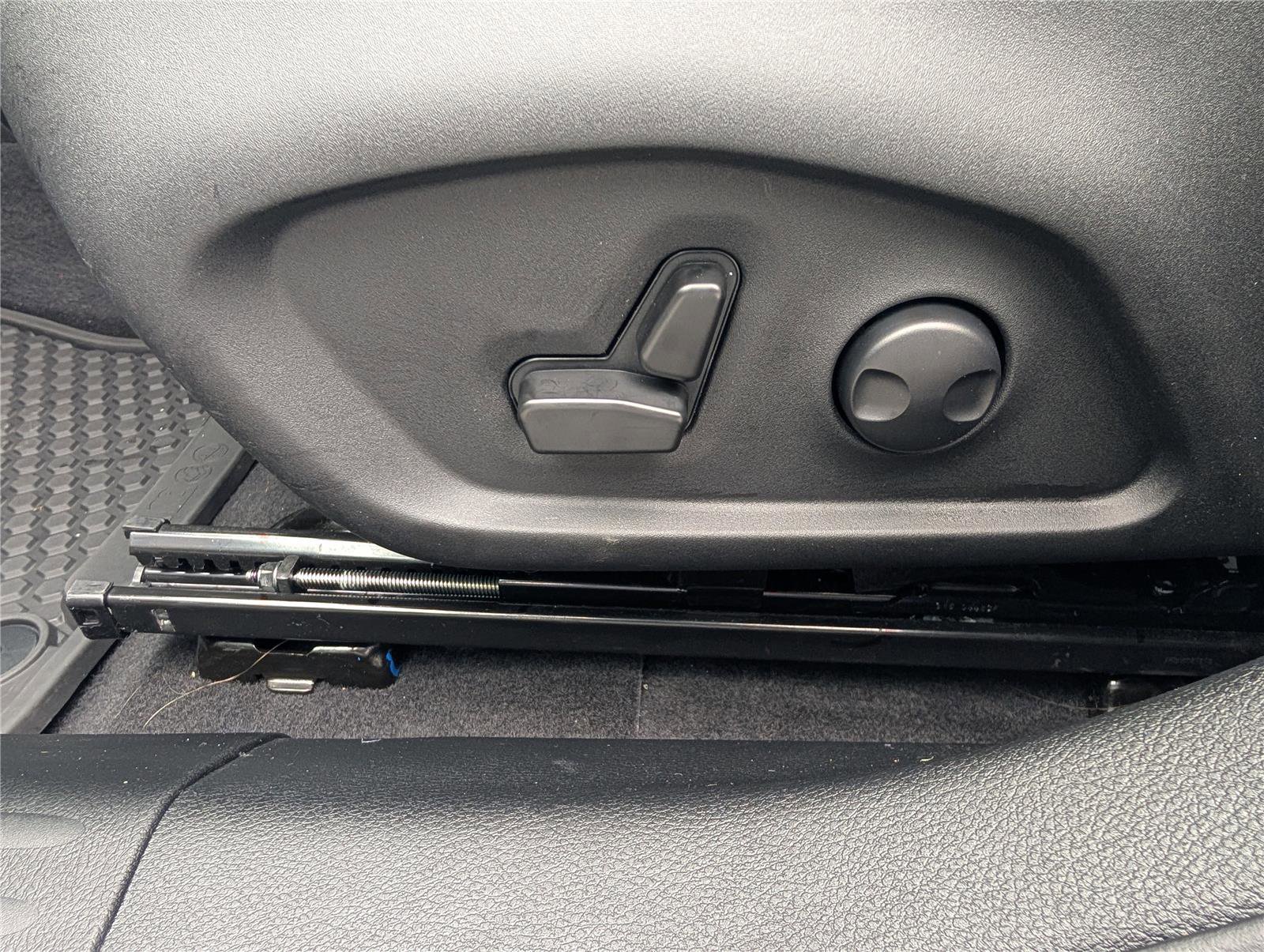 Used 2023 Jeep Compass Latitude w/ Convenience Group image 19