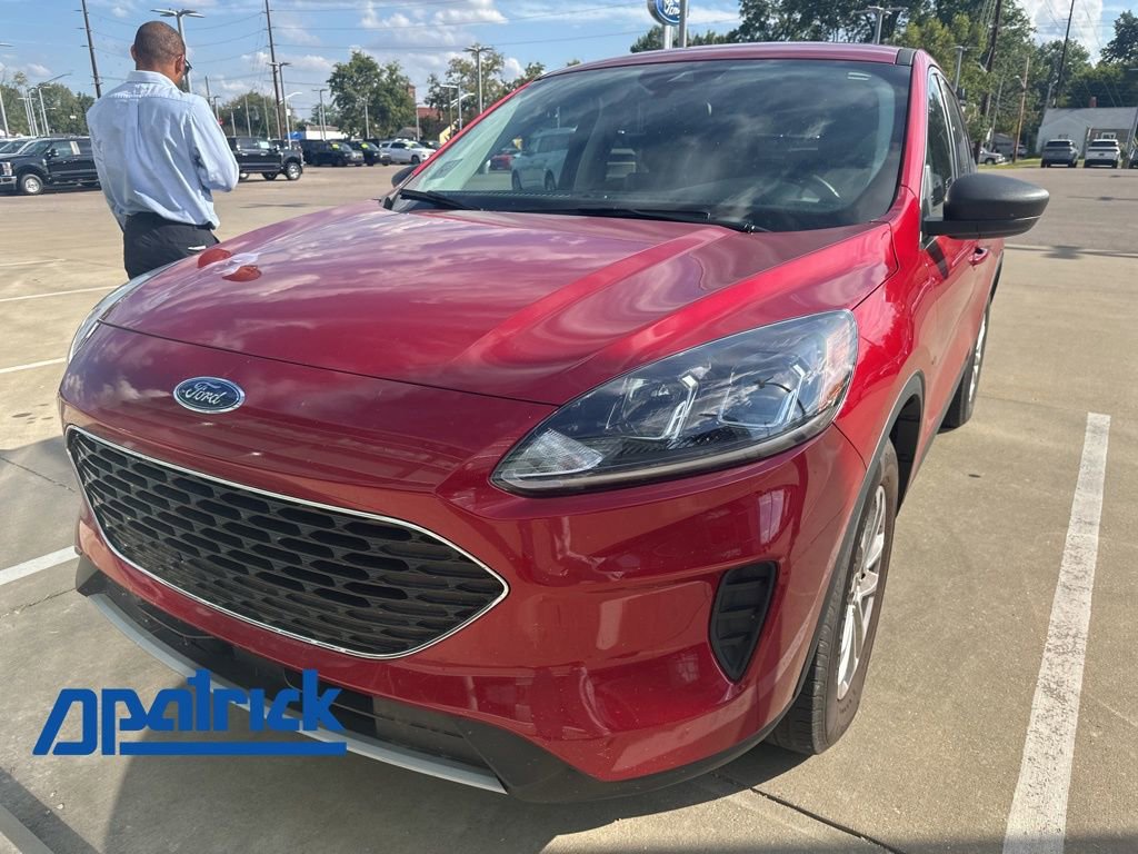 Used 2022 Ford Escape SE w/ Convenience Package