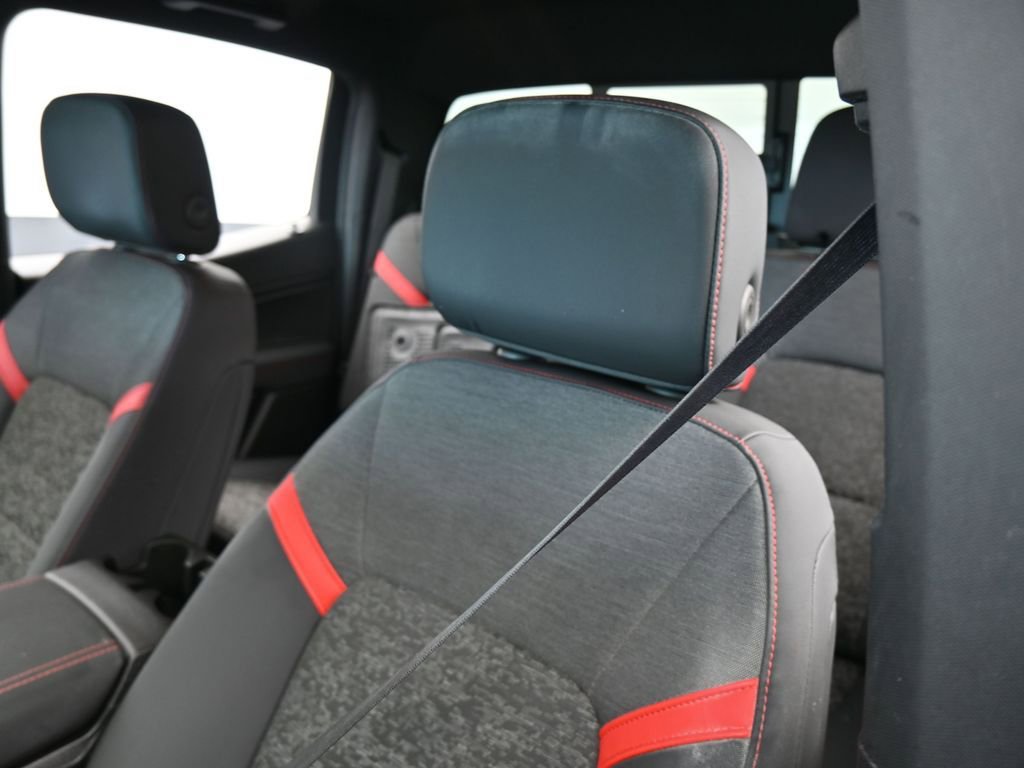 Used 2023 Chevrolet Colorado Z71 image 16