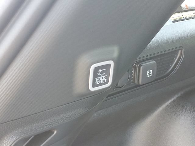 New 2026 Jeep Grand Cherokee Limited w/ Limited Altitude Package AWD/4WD image 9