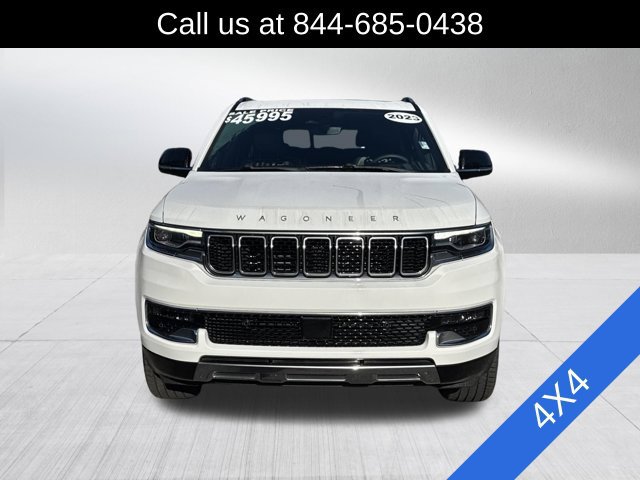 Used 2023 Jeep Wagoneer Series III w/ Premium Group I RWD image 2