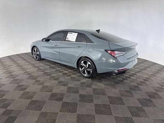 Used 2021 Hyundai Elantra Limited image 7