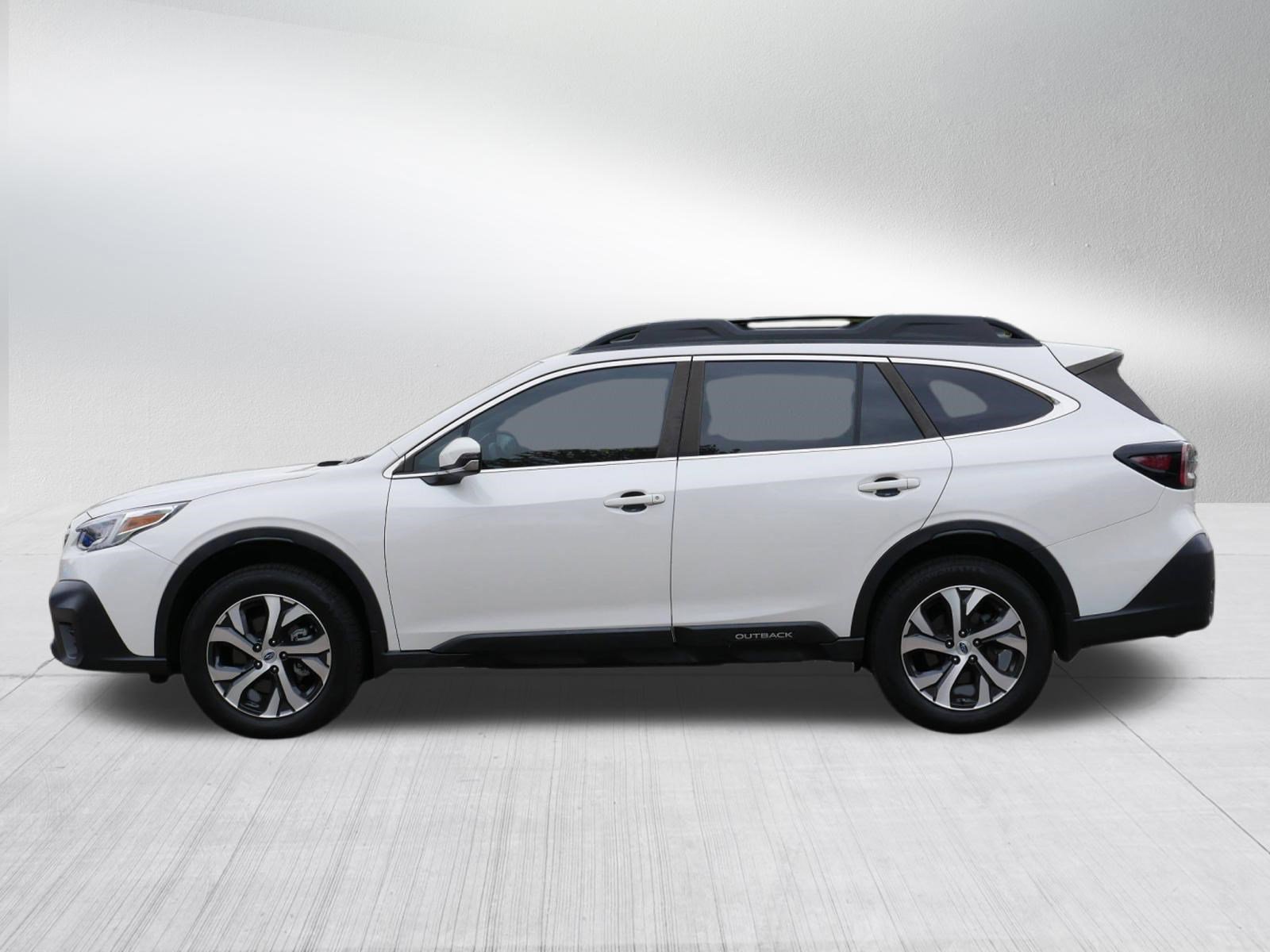 Certified 2022 Subaru Outback Limited w/ Popular Package #2 AWD/4WD image 4