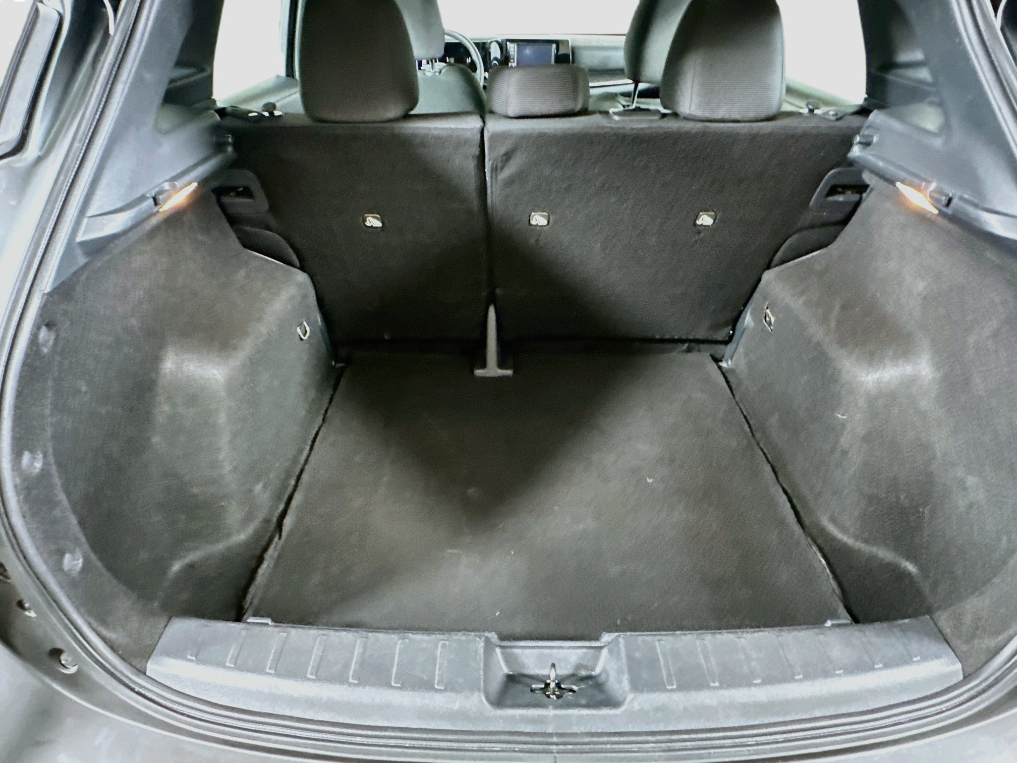 Used 2025 Nissan Kicks S FWD image 27