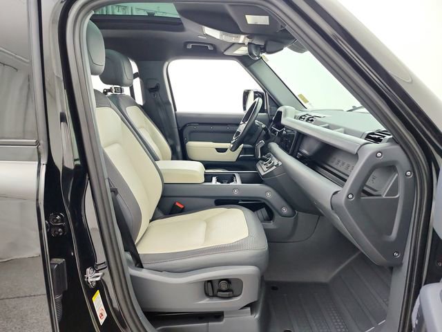 Certified 2023 Land Rover Defender 110 X-Dynamic SE image 18