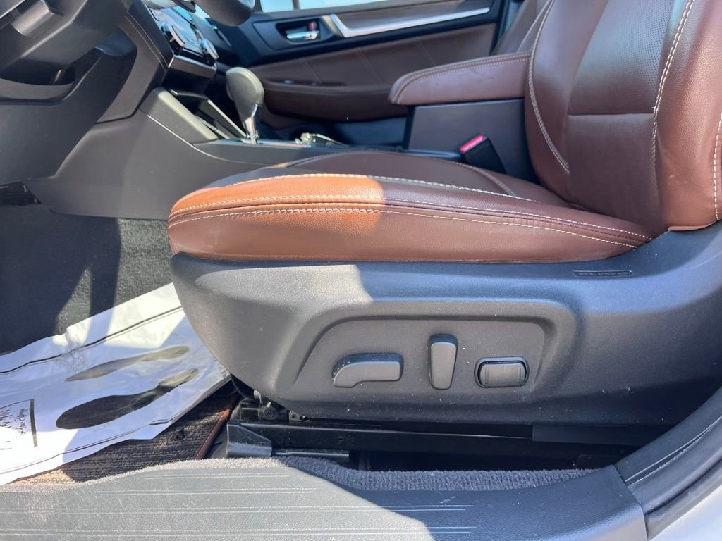 Used 2019 Subaru Outback 2.5i Touring w/ Popular Package #3A AWD/4WD image 13