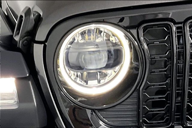 Used 2024 Jeep Wrangler Unlimited Sport AWD/4WD image 29