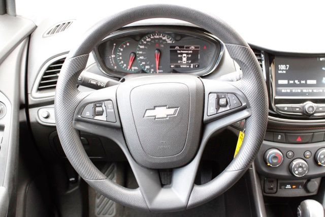 Used 2017 Chevrolet Trax LT FWD image 18