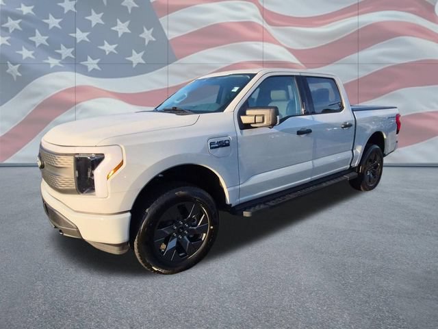 Used 2024 Ford F150 Lightning XLT AWD/4WD image 6