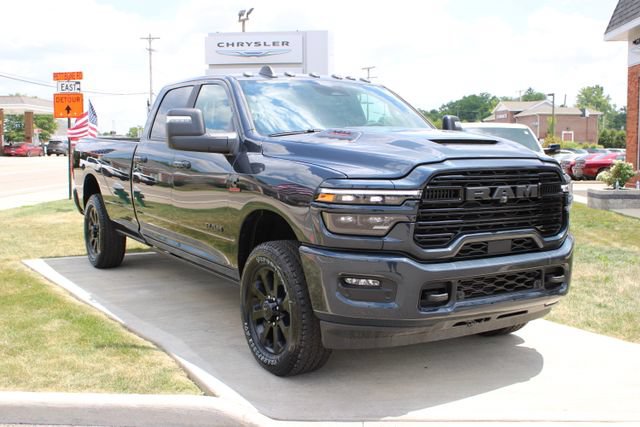 New 2026 RAM 3500 Laramie AWD/4WD image 5