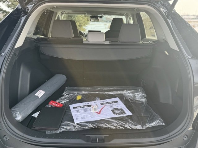 Used 2025 Toyota RAV4 XLE image 38