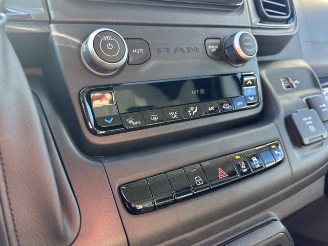 New 2024 RAM ProMaster 2500 w/ Safety Group FWD image 23