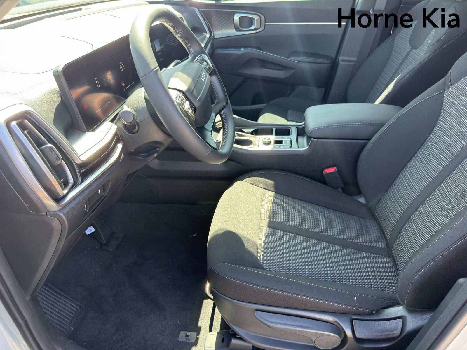 New 2026 Kia Sorento LX FWD image 9