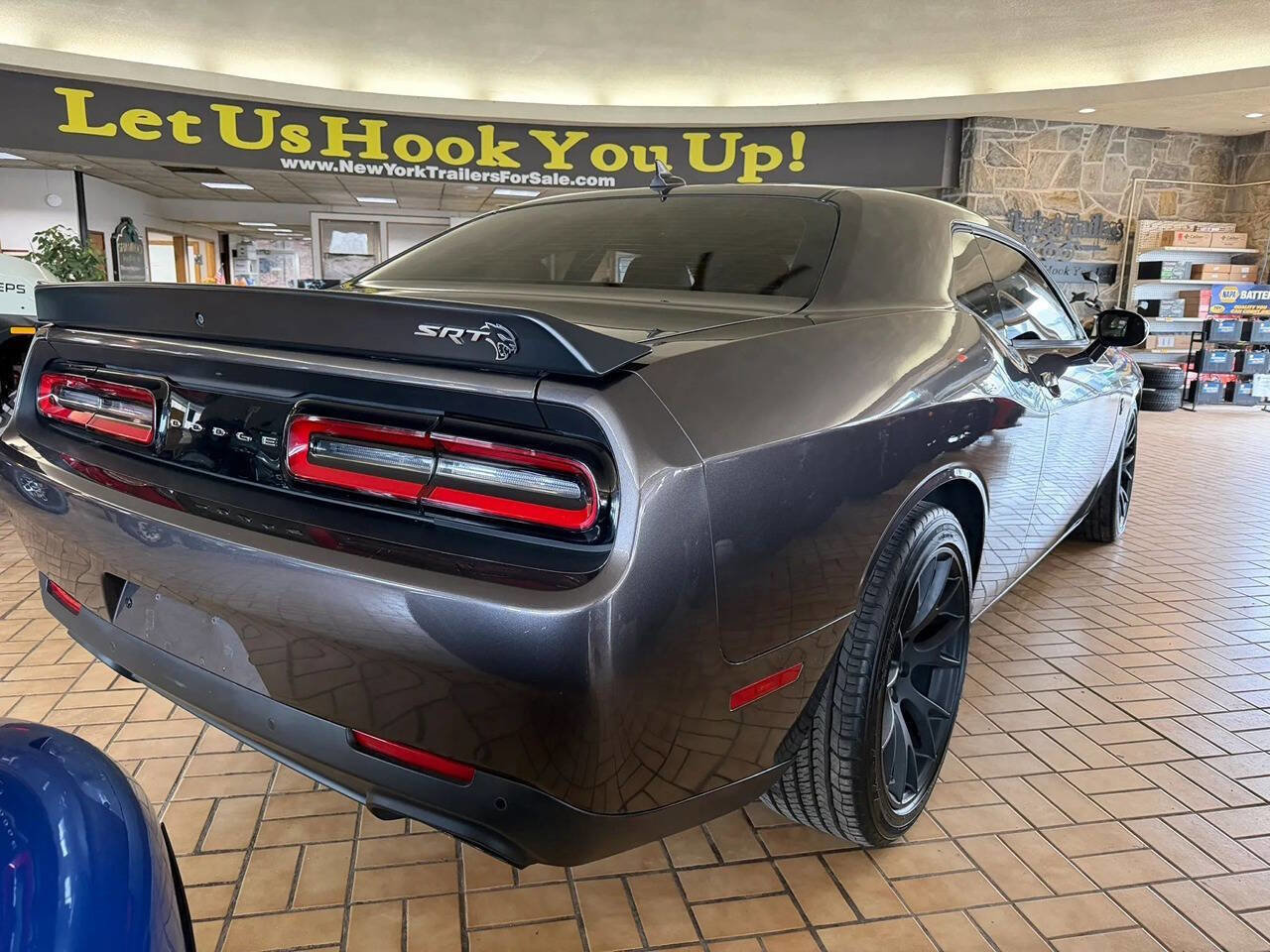 Used 2015 Dodge Challenger SRT Hellcat image 3