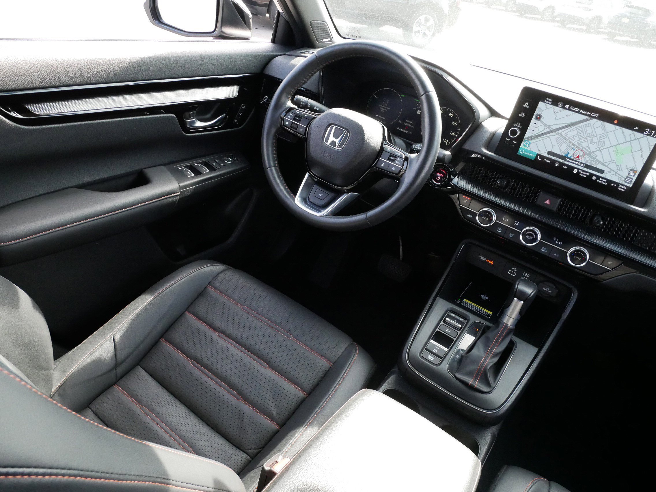 Used 2024 Honda CR-V Sport Touring image 9