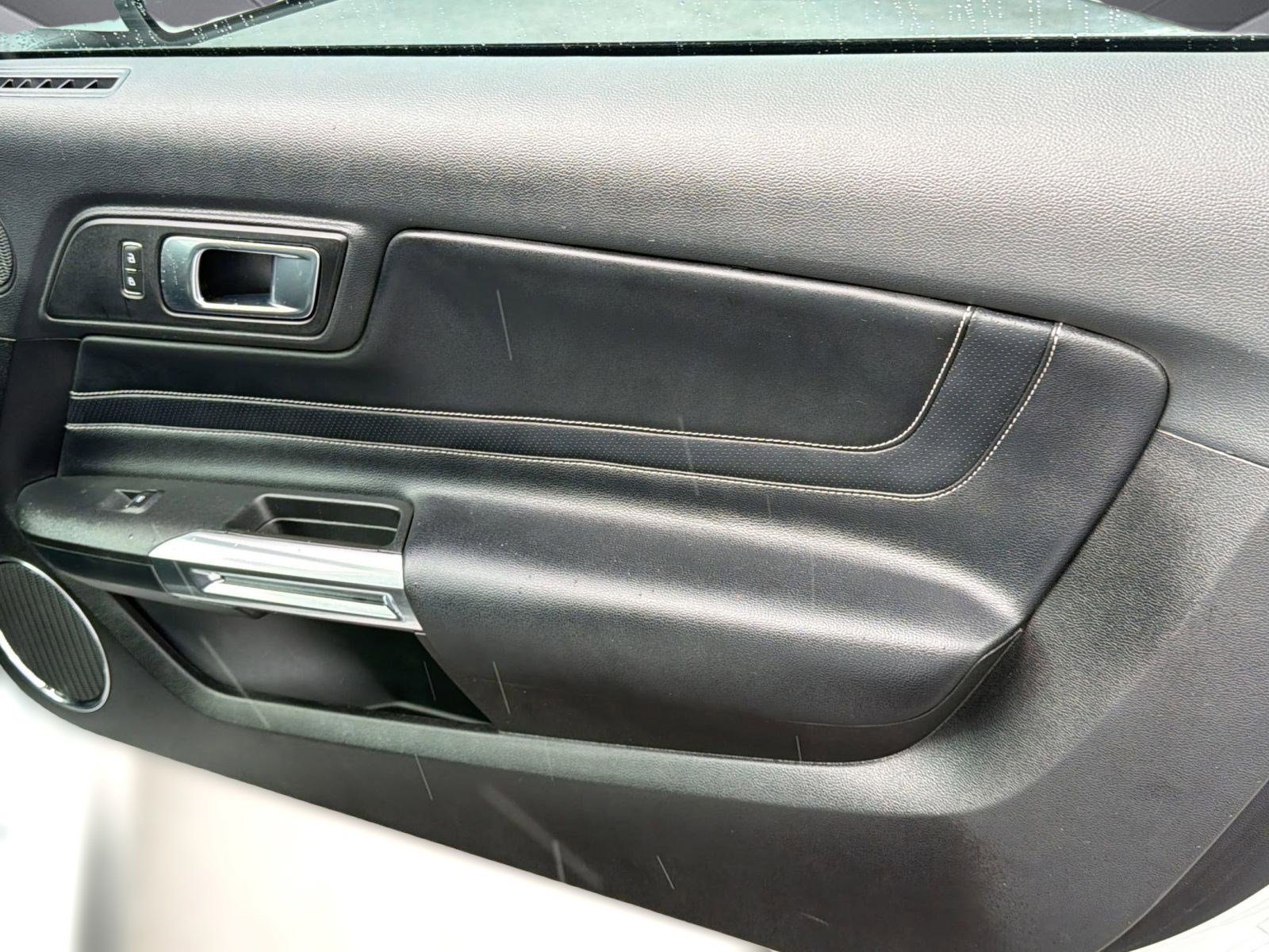 Used 2021 Ford Mustang GT Premium w/ Equipment Group 401A image 19